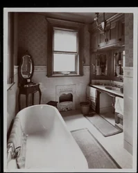 エドワード・ブランダイス邸のバスルーム、ニューヨーク、16 West 88th Street、1902（銀ゼラチンプリント）